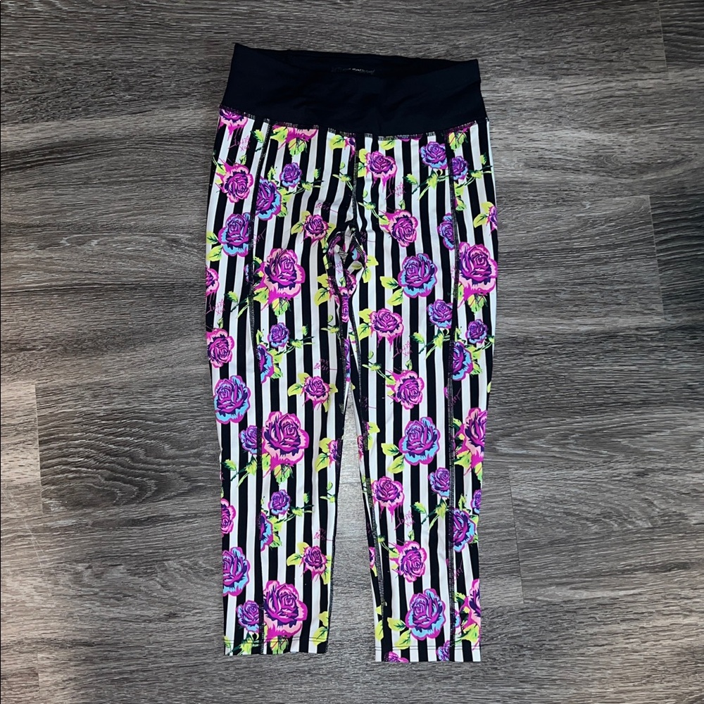 Betsey Johnson Performance Multicolor Capri Leggings XS